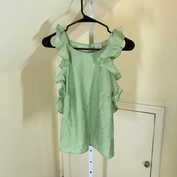 A New Day NWT Women's Green Ruffle Sleeveless Blouse Size M - Picture 1 of 8